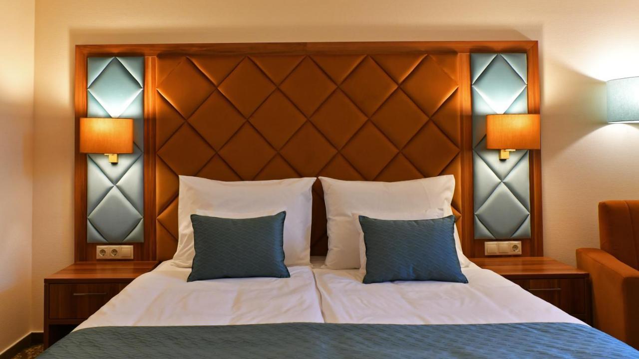 Wellness Hotel Дьюла Екстер'єр фото