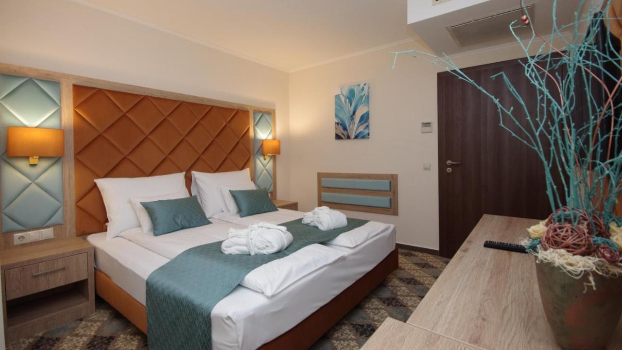 Wellness Hotel Дьюла Екстер'єр фото