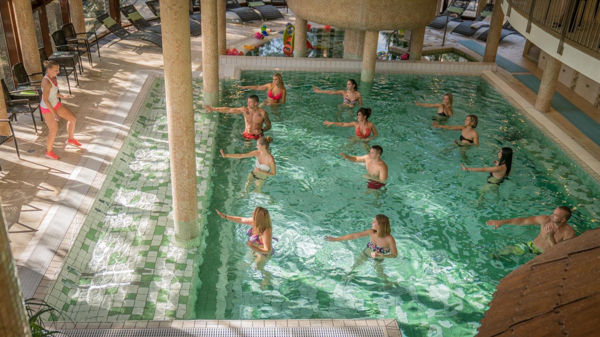 Wellness Hotel Дьюла Екстер'єр фото