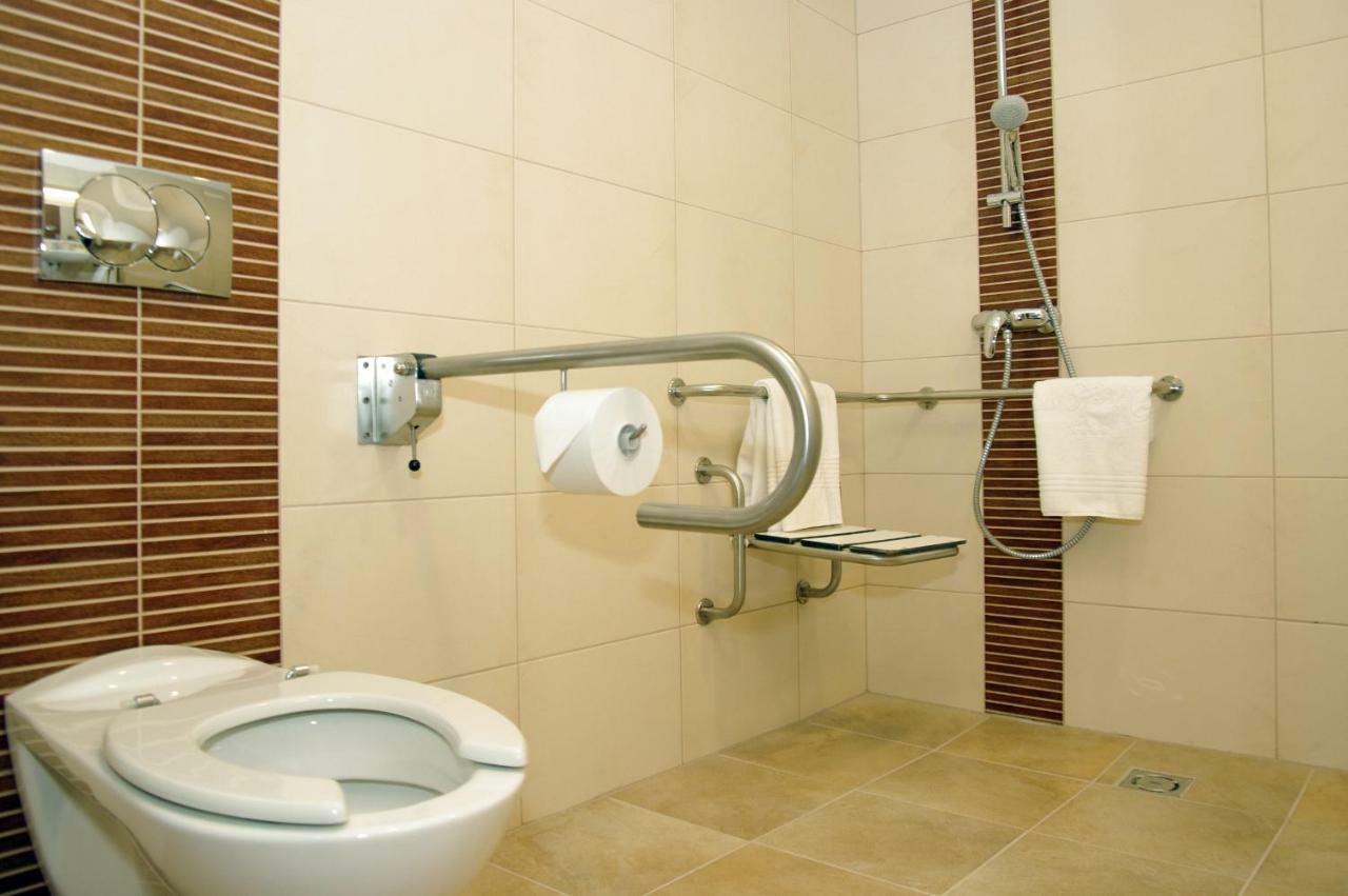 Wellness Hotel Дьюла Екстер'єр фото